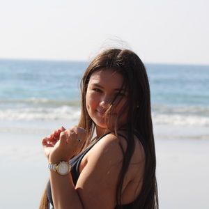 Meet your Posher, Chanelle